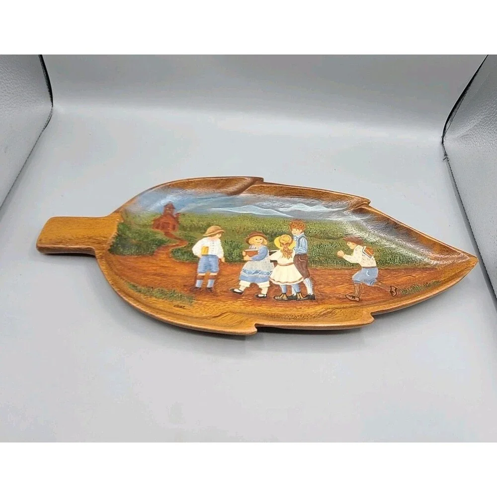 Monkey Pod Wood Hand Painted Country Leaf Platter Philippines Signed Cher 16